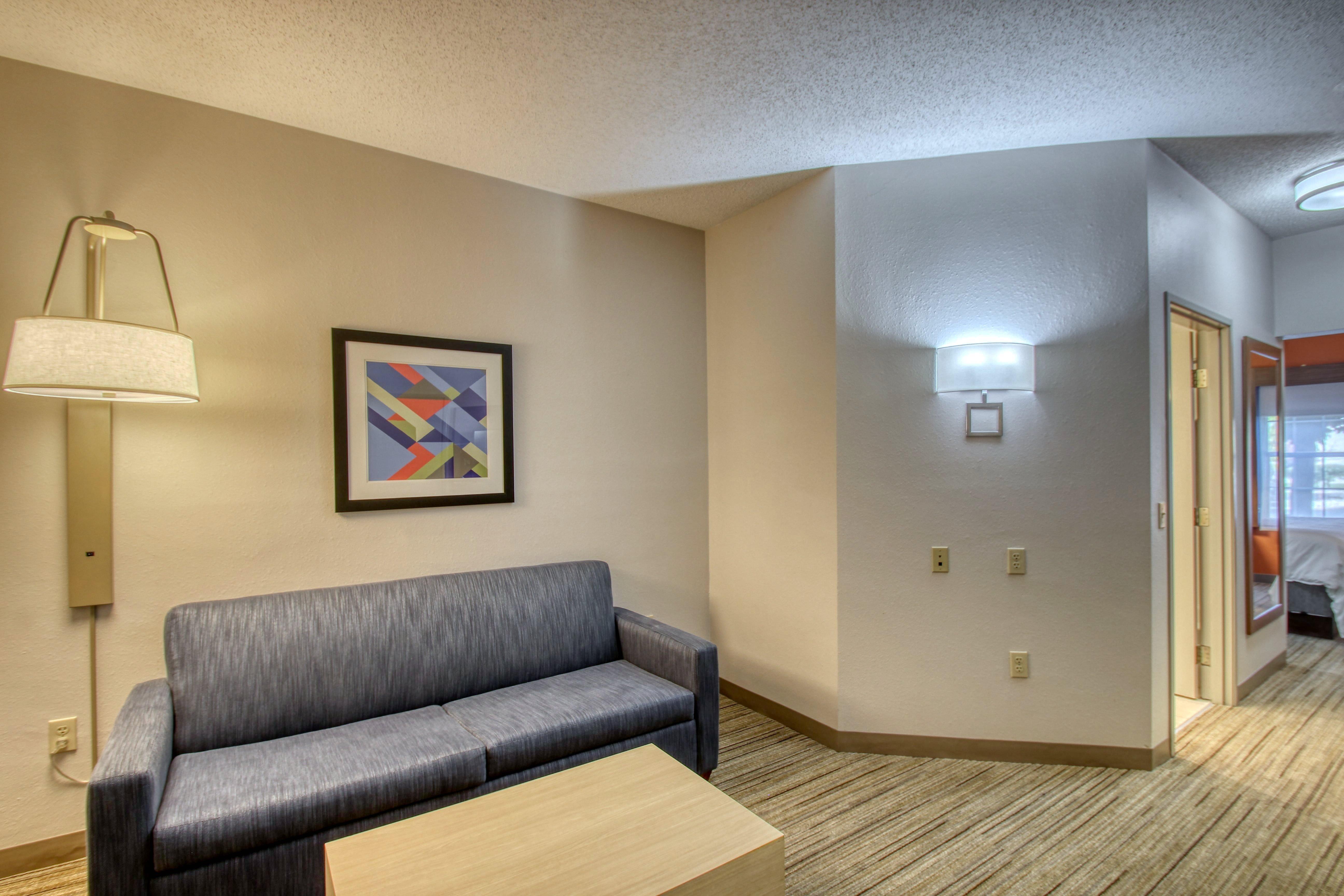 Holiday Inn Express Hotel & Suites Oshkosh - State Route 41 By Ihg Exterior photo